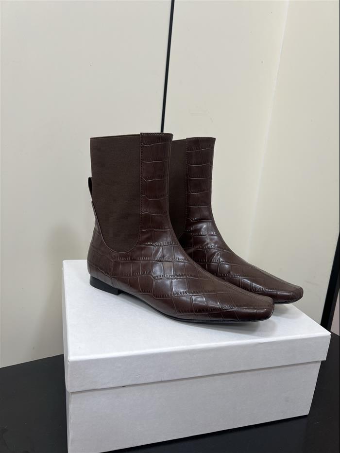 20251128174314539 370